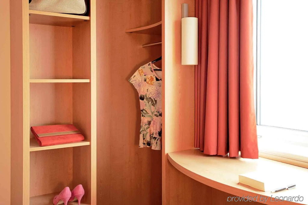 Ibis Qingdao Donghai