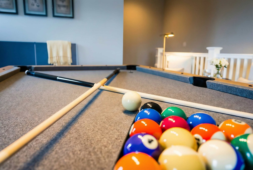 Private Pool Game Room Compound Minutes to Broadway