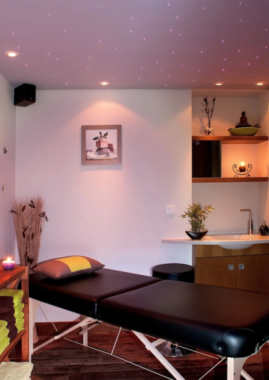Logis Hostellerie Motel Au Bois Le Sire
