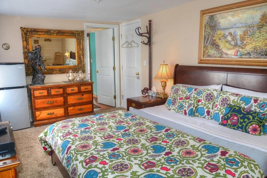 Mountain Treasure Bed and Breakfast