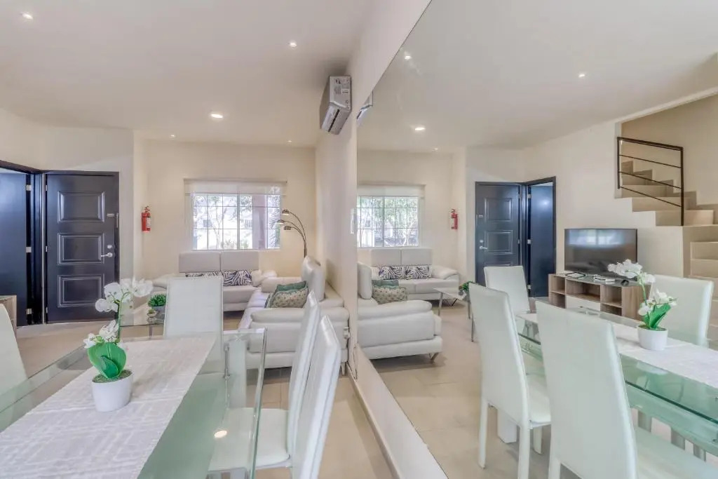 Selvanova Coto 4B, Villa Flamingos 437F