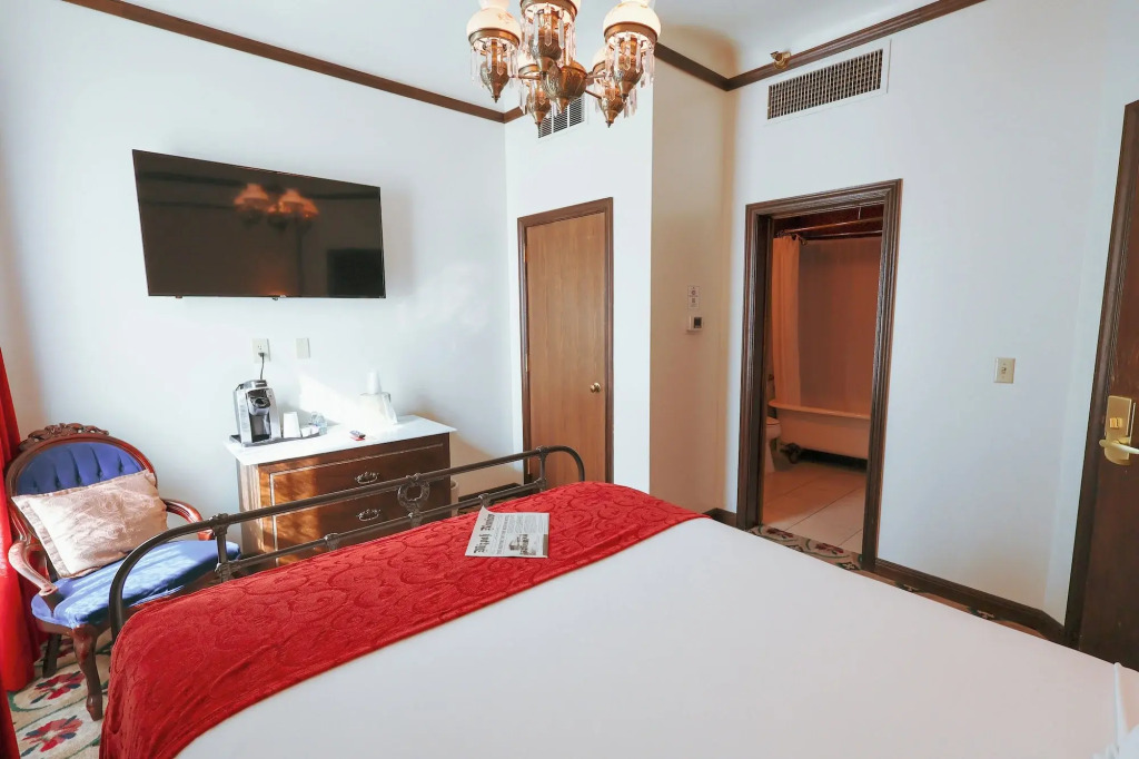 Mizpah Hotel