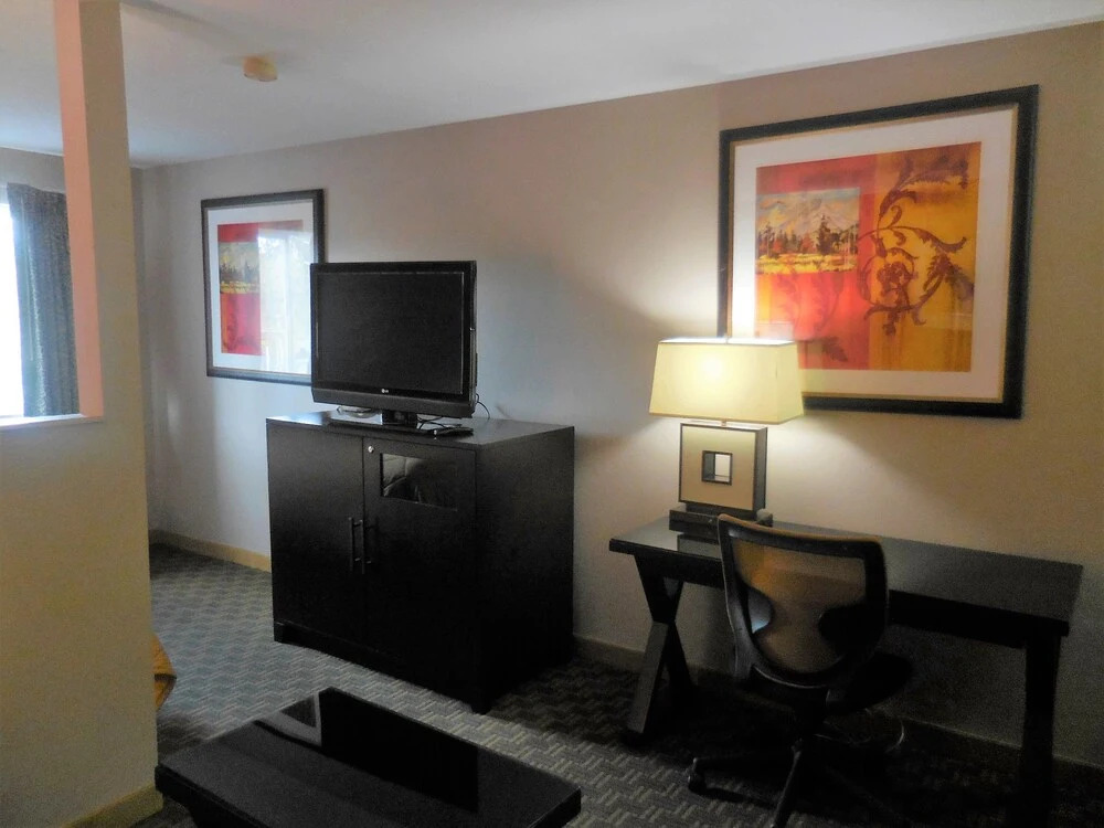 Briarwood Suites