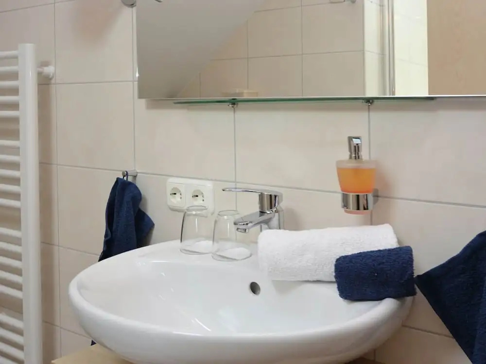 Modern apartment in Bavaria with floor heating and garden, located directly at the Jakobusweg