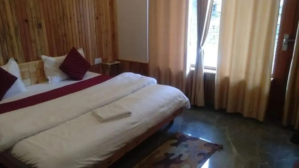 Goroomgo Wooden Umbrella Bhimtal