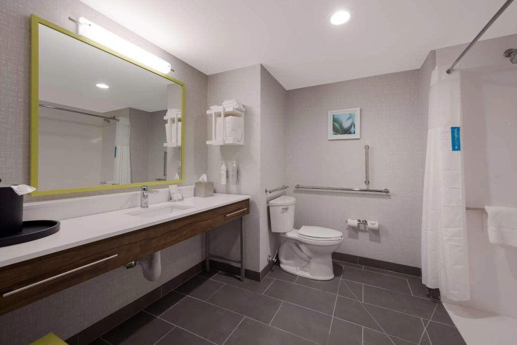 A Victory Hotel & Suites