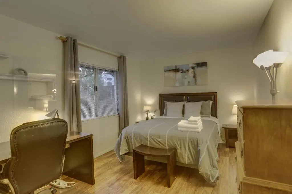Zen Desert, 2BR/2BA Apartment, Private Entrance