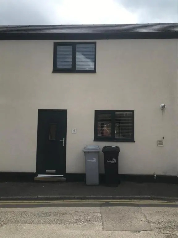 No 6 Elizabeth Street
