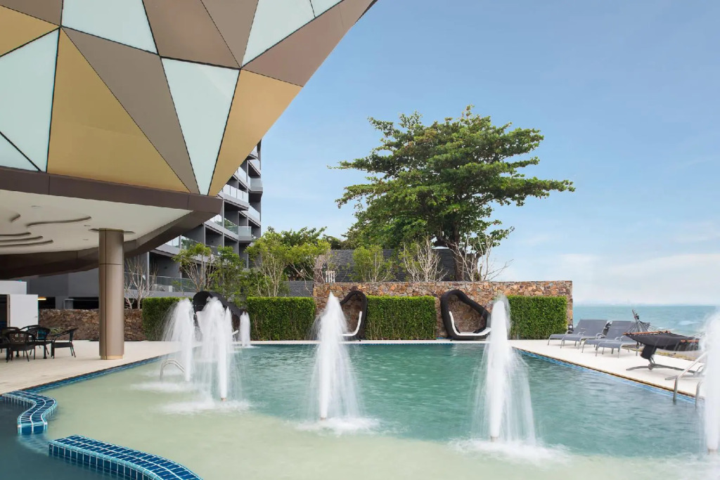 Rodina Beach Hotel