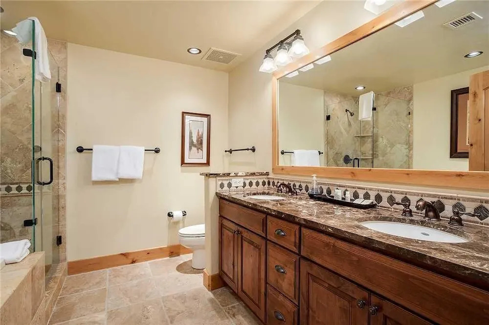 6112 Bear Lodge, Trappeur's Crossing Apartment 3