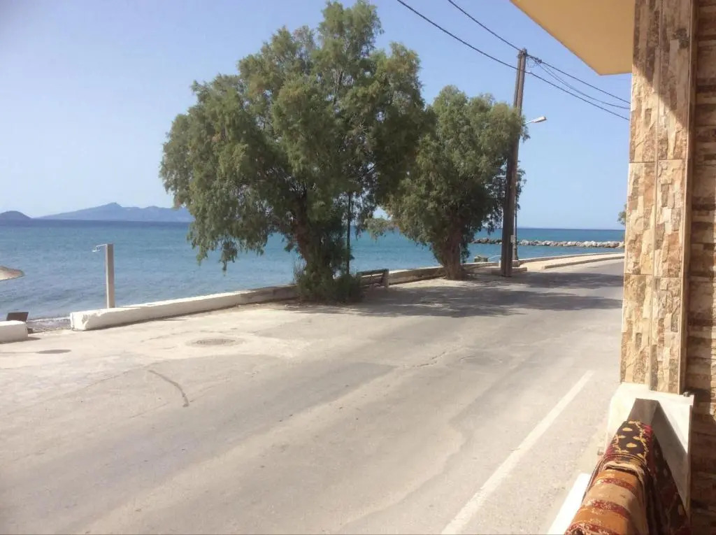 FANIA 2 ROOMS in FRONT OF THE SEA
