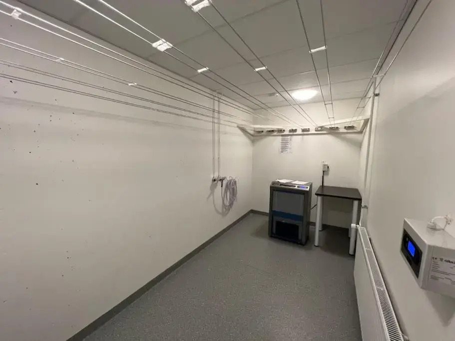 Suite - King Size Bed - Gym&Wifi - Indoor Parking