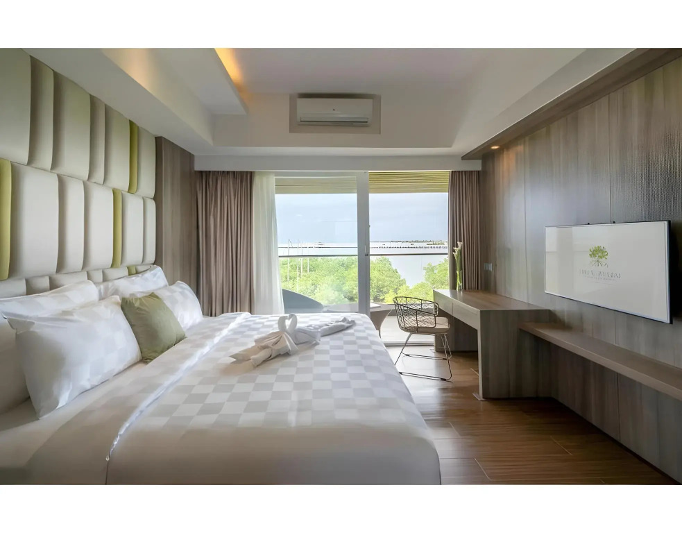 The Crystal Luxury Bay Resort Nusa Dua