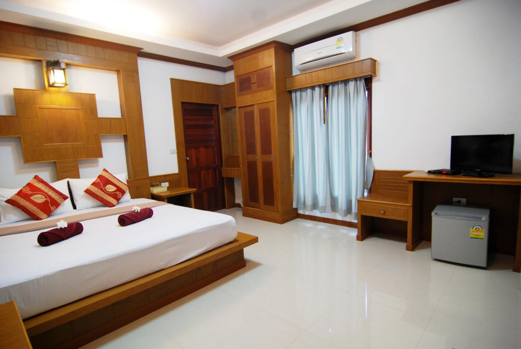 Nature Beach Resort, Koh Lanta