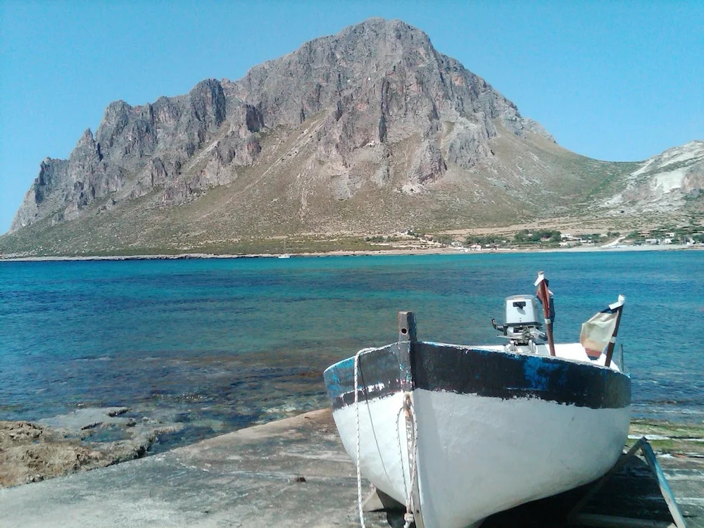 House With 2 Bedrooms in Custonaci, With Furnished Terrace and Wifi -