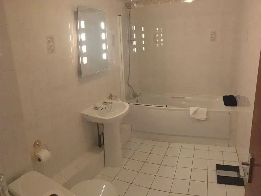 Kings Park Hotel