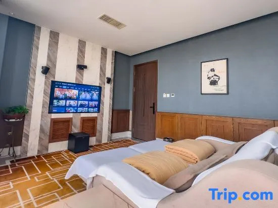 Jiulong Hot Spring Holiday Hotel