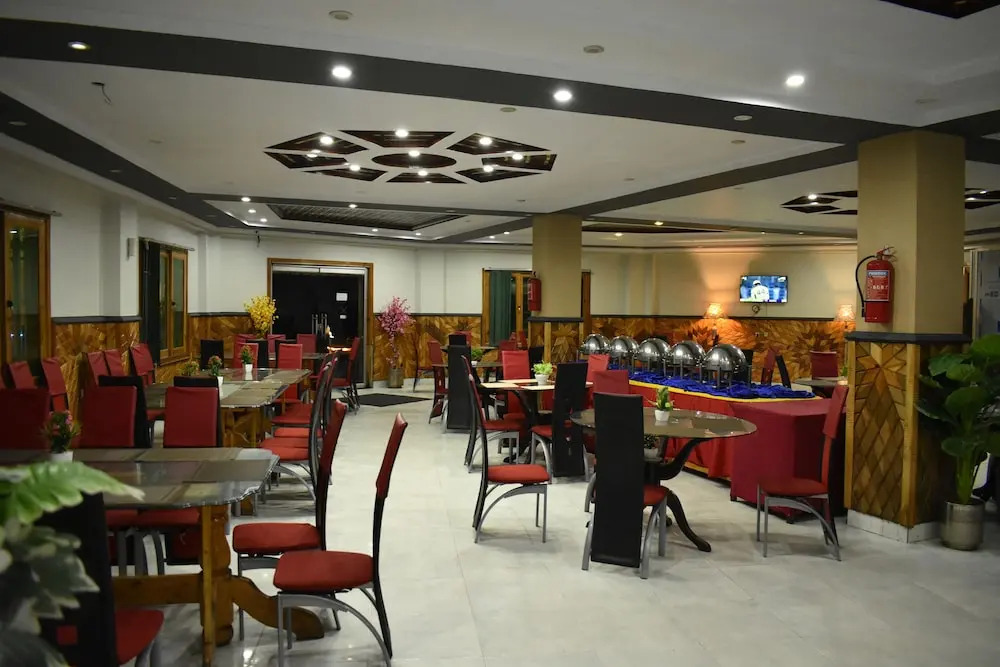 Rose Valley Hotel