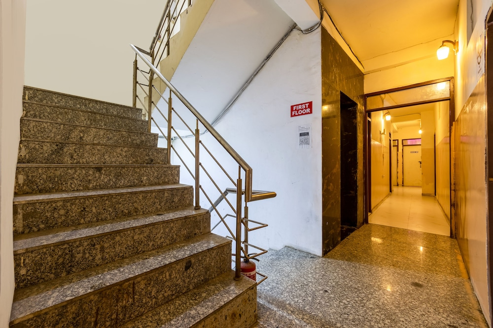 Hotel M C Residence