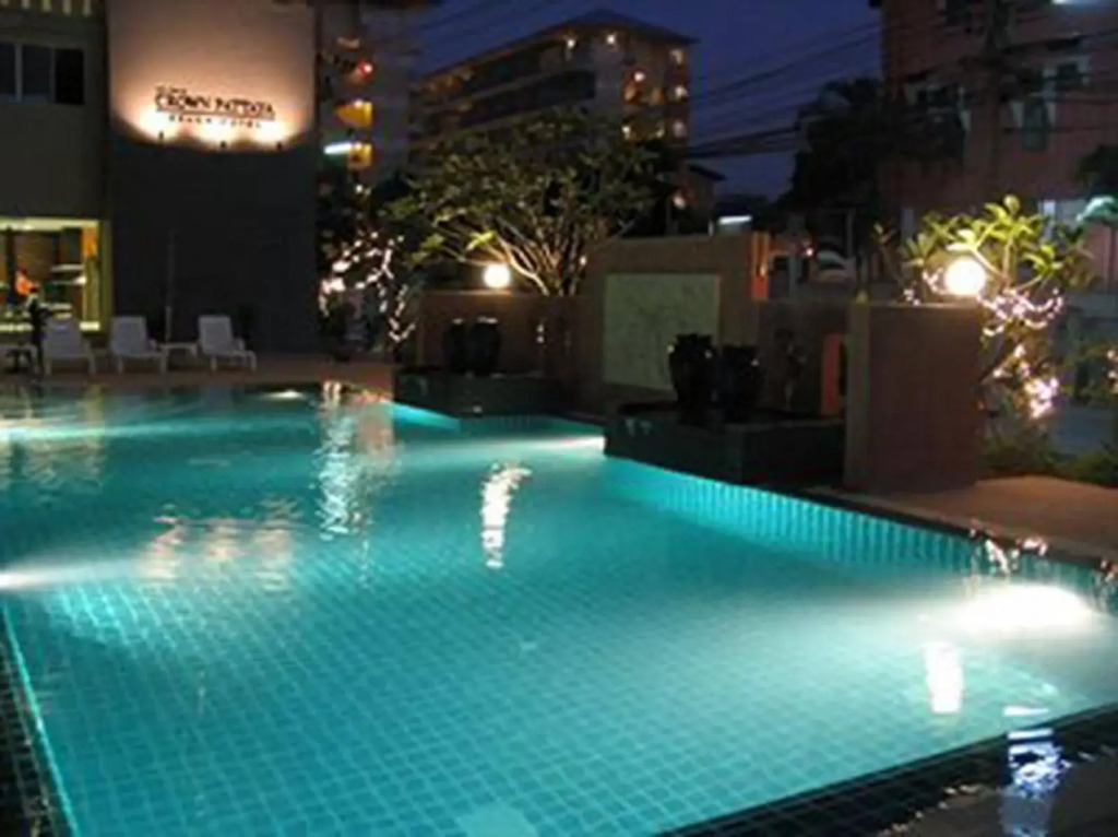 Crown Pattaya Beach Hotel
