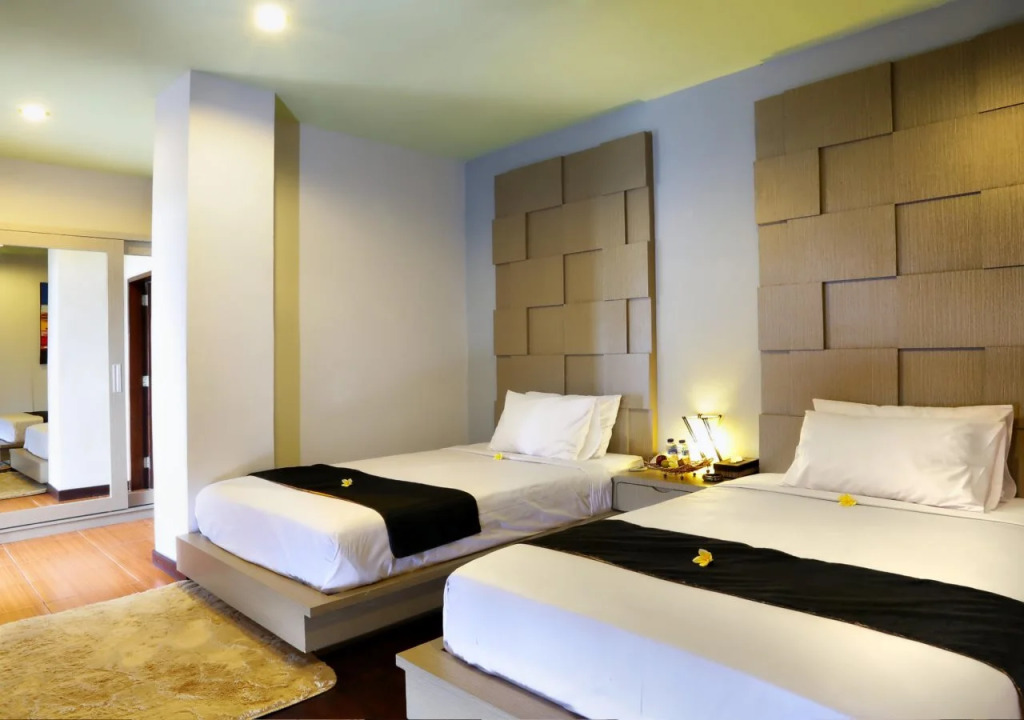 The Cave Hotel