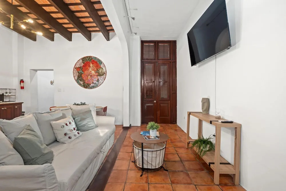 Otium Rentals Penthouse w 2 Terraces