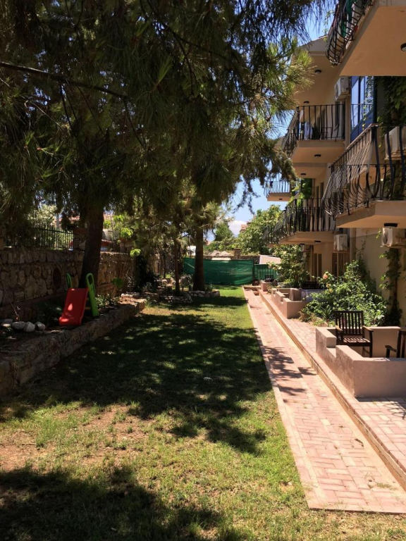 Poppy Apart Hotel