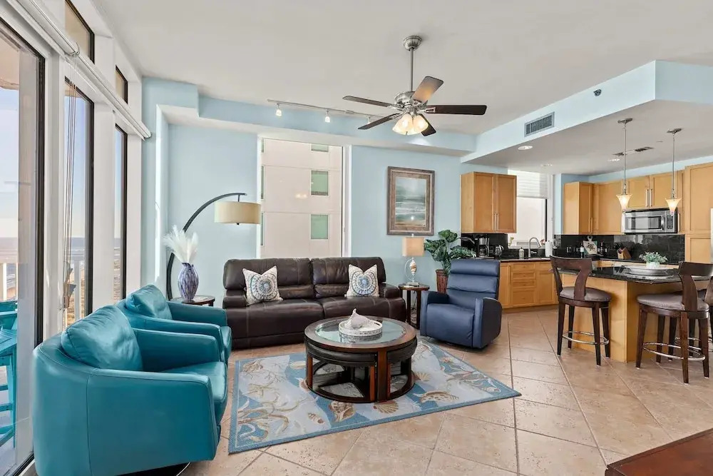 Sapphire Beach - Breathtaking 26th Floor Views 3 Bedroom Apts