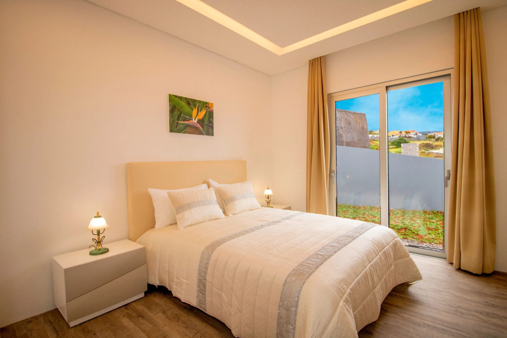Beautiful Modern Villa in Calheta – CalhetaScape