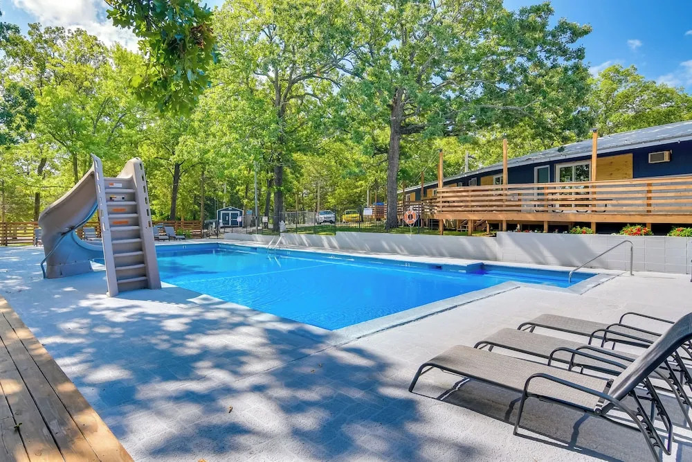 Lakefront Escape w/ Boat Slip on Table Rock Lake!