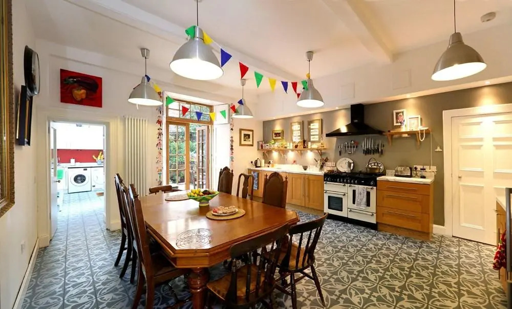 Charming City Centre Flat, Edinburgh