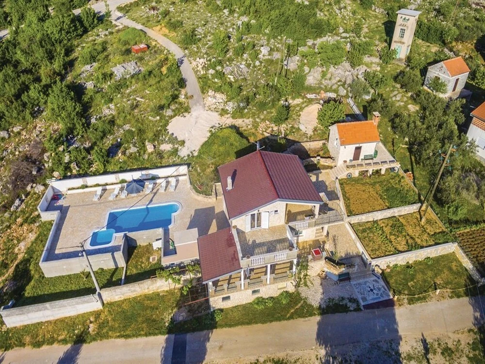 Charming Holiday Home in Kruševo With Swimming Pool