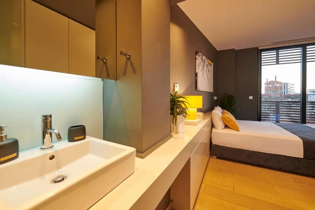 Ma Maison Nο 3, Downtown Loft, short walk to Acropolis, Ultra high speed Internet 300 Mbps, Parking upon request, 1' from metro station