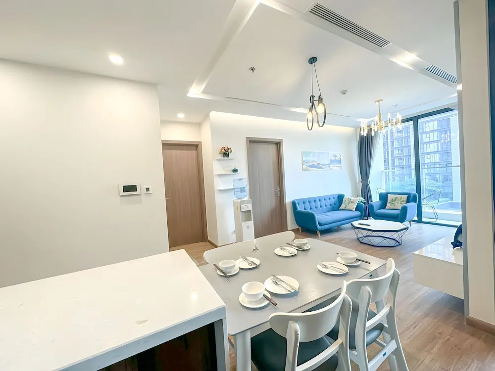 Hi-Home Suites - Vinhomes Metropolis