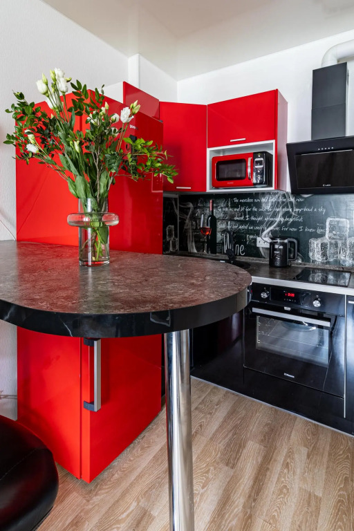 MyHome YourHome (МайХоум ЙоХоум) на проспекте Ветеранов