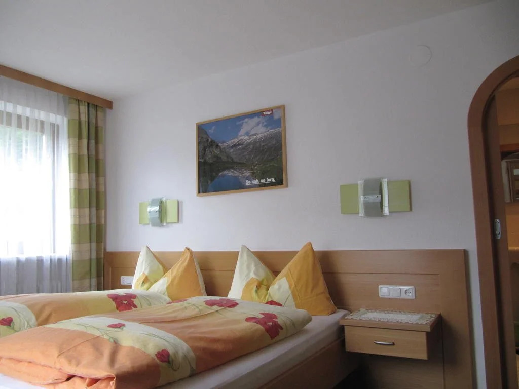 Gästehaus Luxner Zimmer ÜF