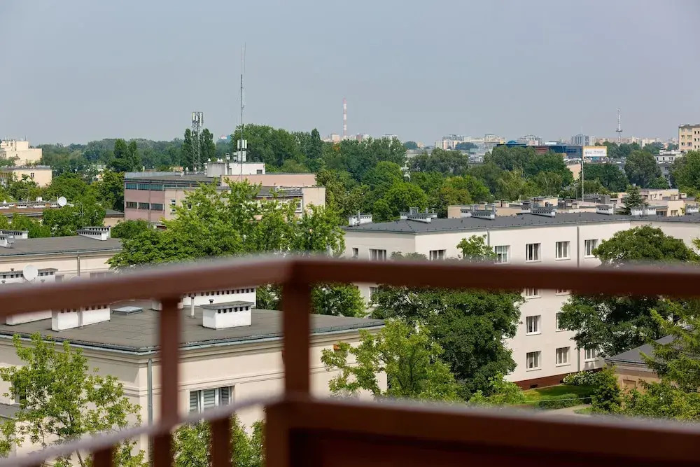 Apartment With Three Bedrooms by Renters