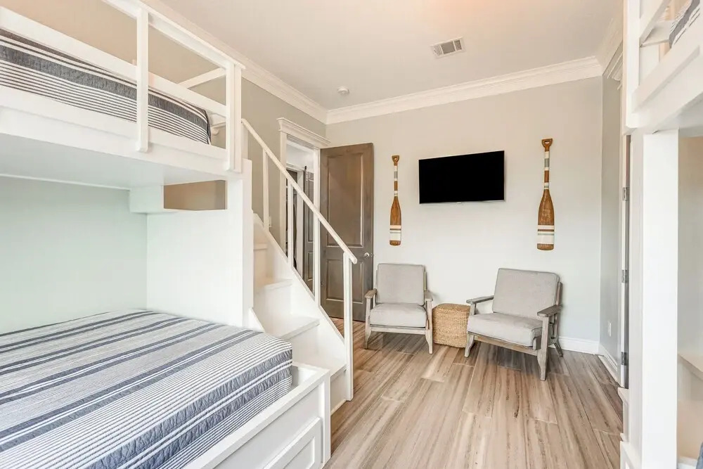'footprints in the Sand' - Luxe Freeport Home!
