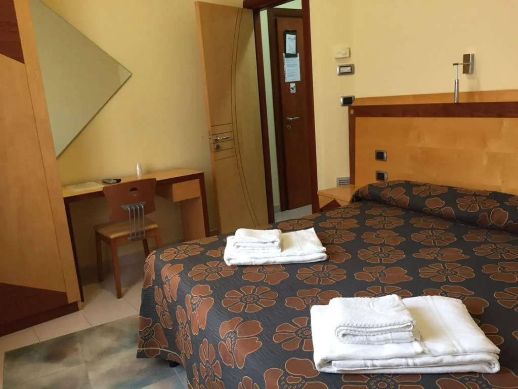 Piccadilly Hotel