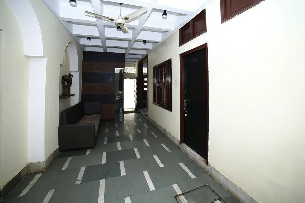 OYO 17326 Aashirwad Guest House