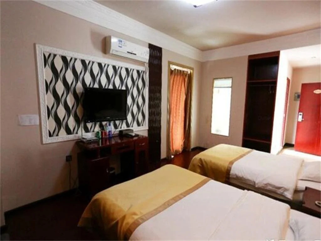 Yarisha Holiday Hotel - Mianyan