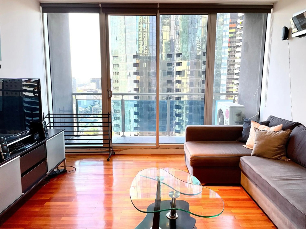 Readyset Apartments at Verve
