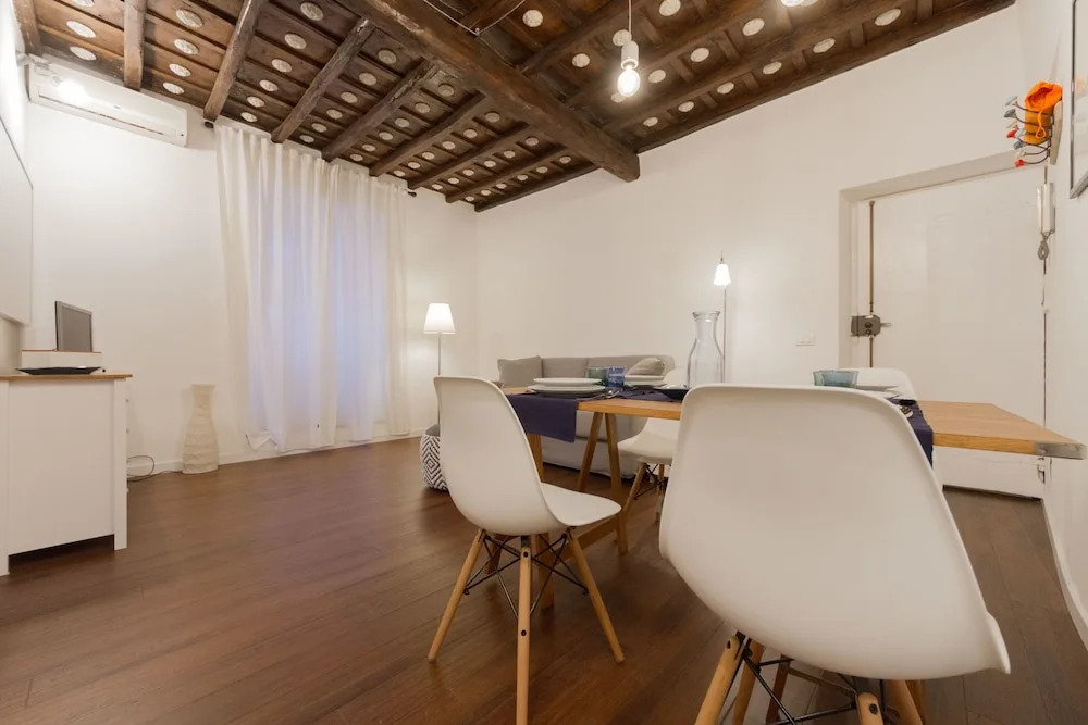 Panieri Apartment