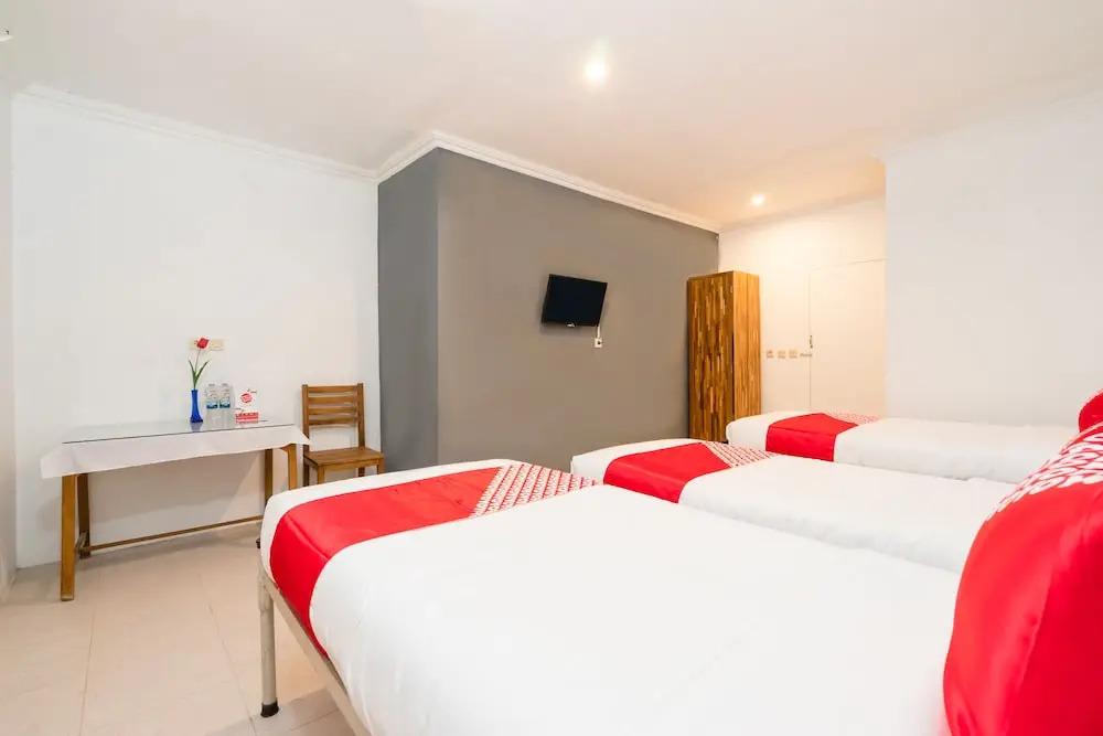 RedDoorz near Plengkung Gading 2