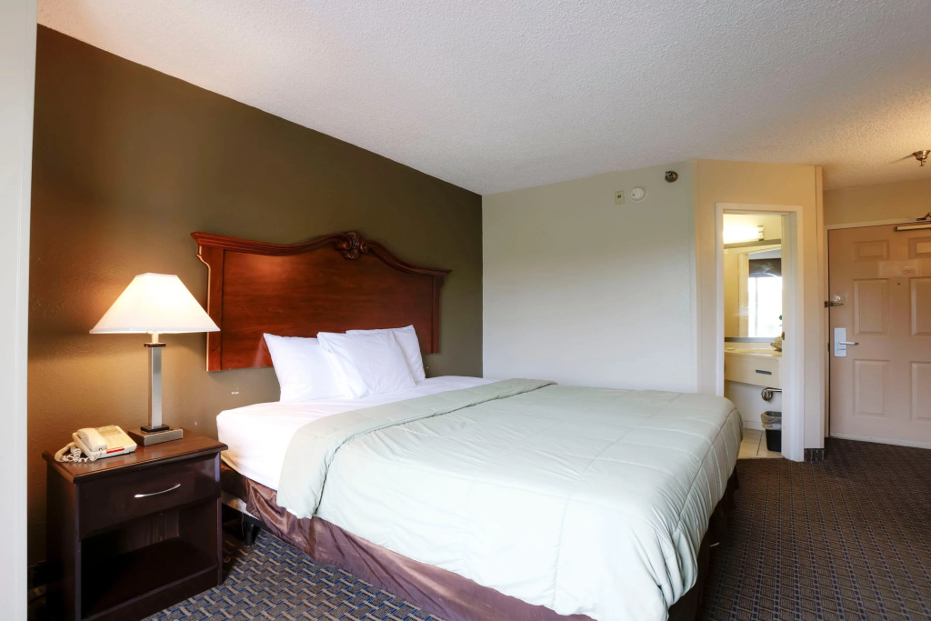 Copley Inn & Suites By OYO Akron OH