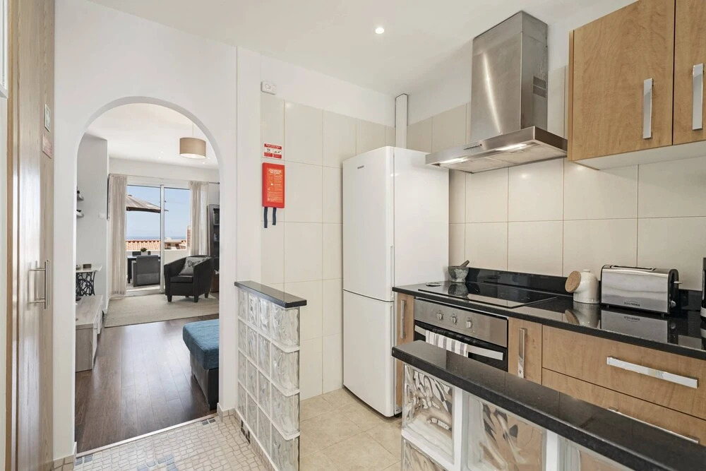Ground Floor House in Garajau, Terrace Vila