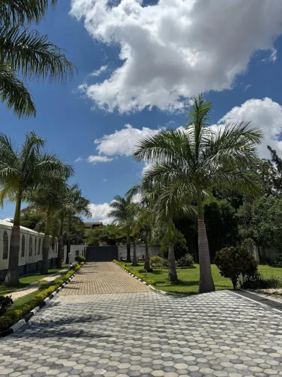 Eleganciana Lodges Limited