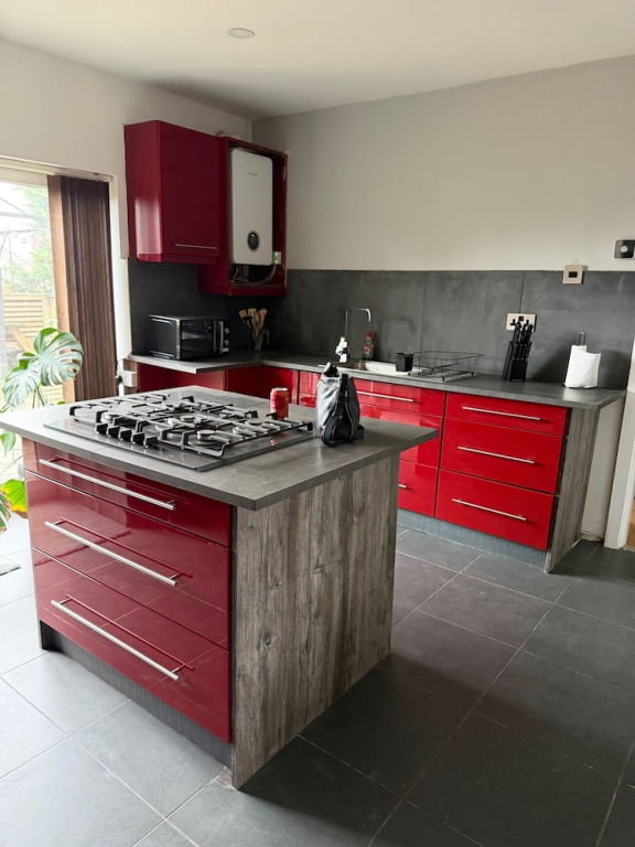 Charming Birmingham 3 Bedroom Apartment