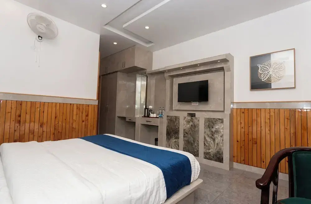 Tara Van - Best Mountain View Hotel in Dharamkot