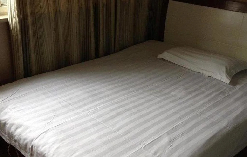 Taizhou Jiangyan Xinrong Hotel